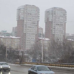 Вид с моста на р. Темерник по улице Королева